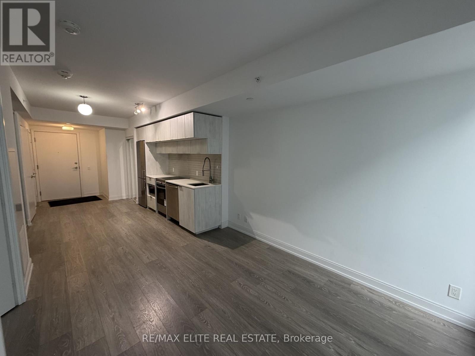 1502 - 181 Dundas Street E, Toronto, Ontario  M5A 0N5 - Photo 2 - C12724276
