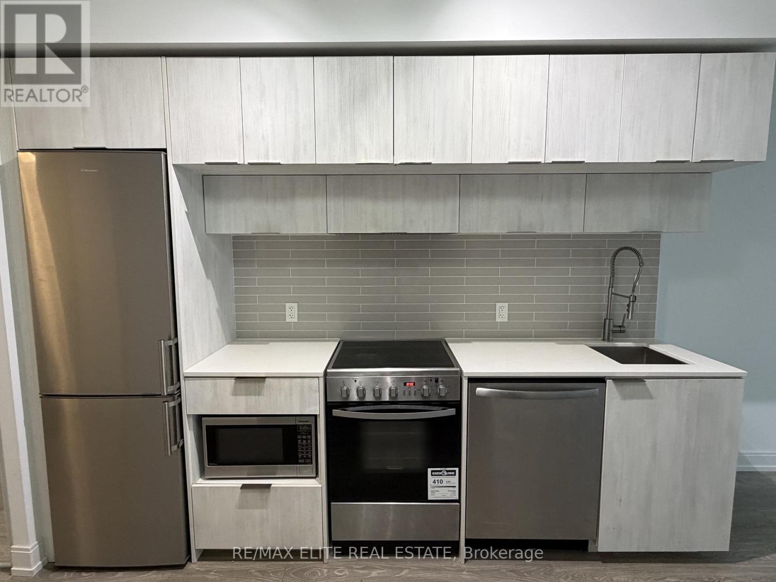 1502 - 181 Dundas Street E, Toronto, Ontario  M5A 0N5 - Photo 3 - C12724276