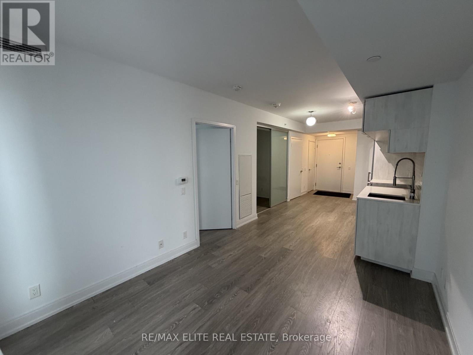 1502 - 181 Dundas Street E, Toronto, Ontario  M5A 0N5 - Photo 4 - C12724276