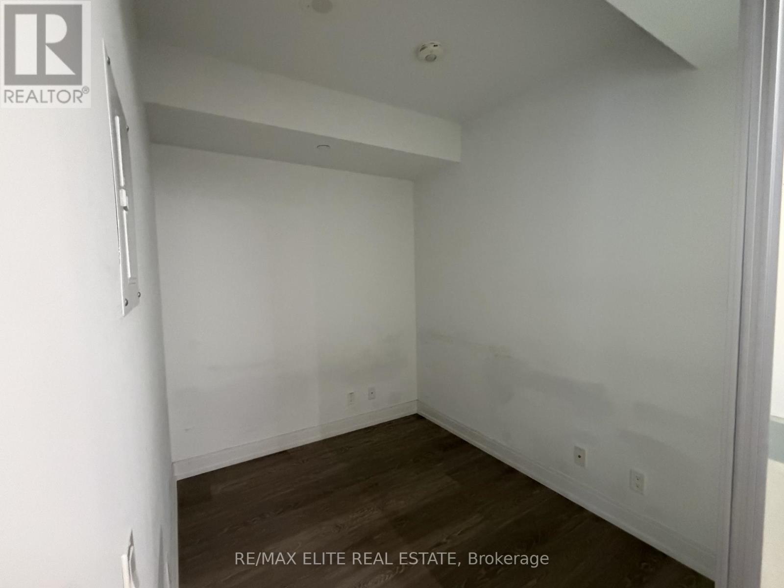 1502 - 181 Dundas Street E, Toronto, Ontario  M5A 0N5 - Photo 5 - C12724276