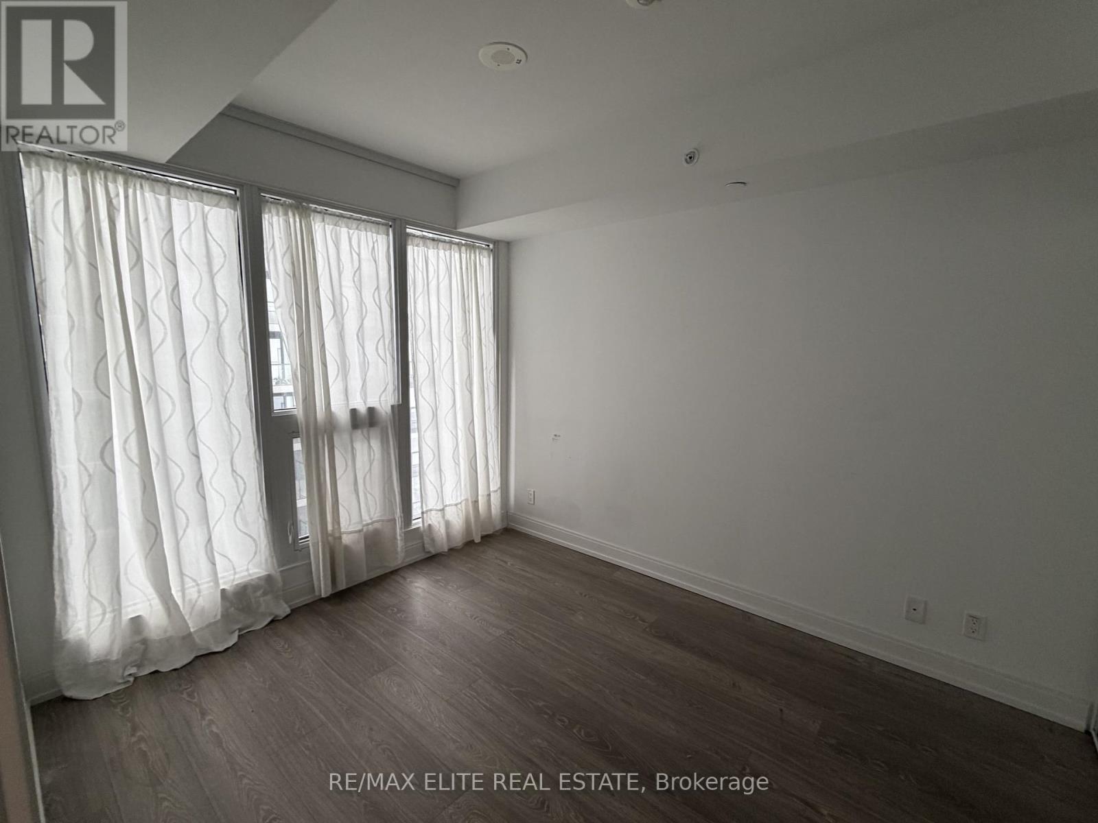 1502 - 181 Dundas Street E, Toronto, Ontario  M5A 0N5 - Photo 6 - C12724276