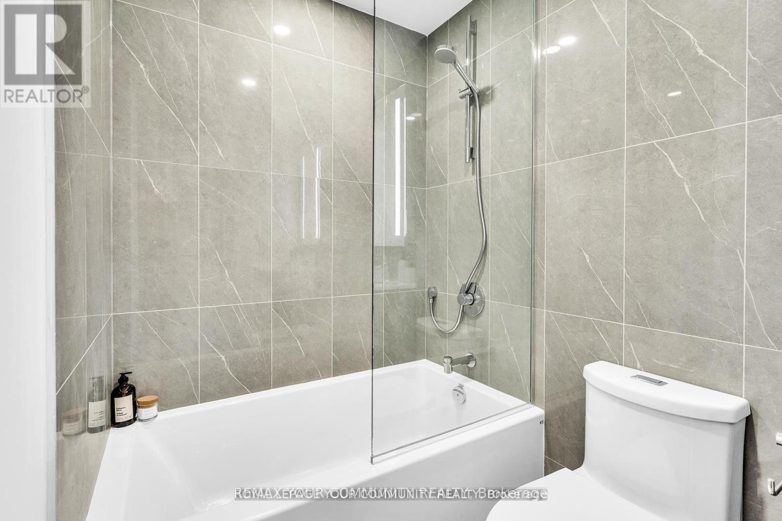 101 - 10 Inn On The Park Drive, Toronto, Ontario  M3C 0P9 - Photo 20 - C12724338