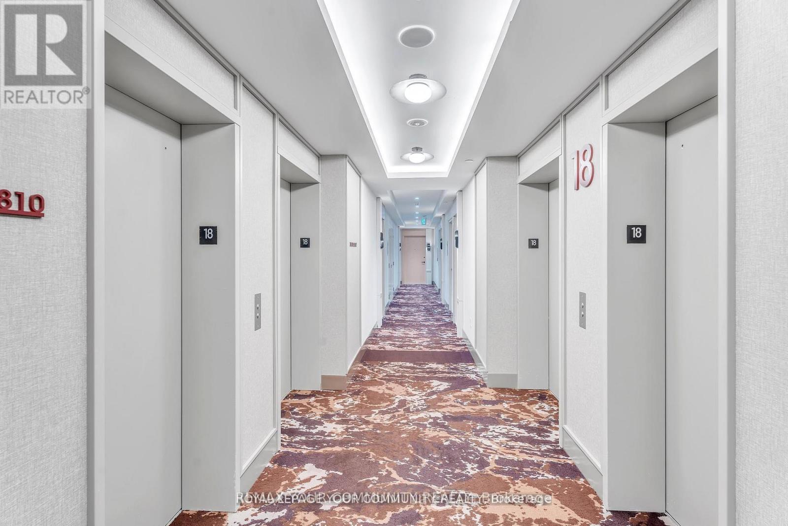 101 - 10 Inn On The Park Drive, Toronto, Ontario  M3C 0P9 - Photo 3 - C12724338