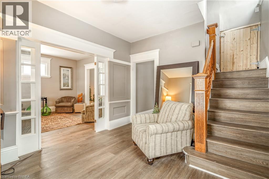 353 Dalhousie Street, Brantford, Ontario  N3S 3V9 - Photo 8 - 40799767