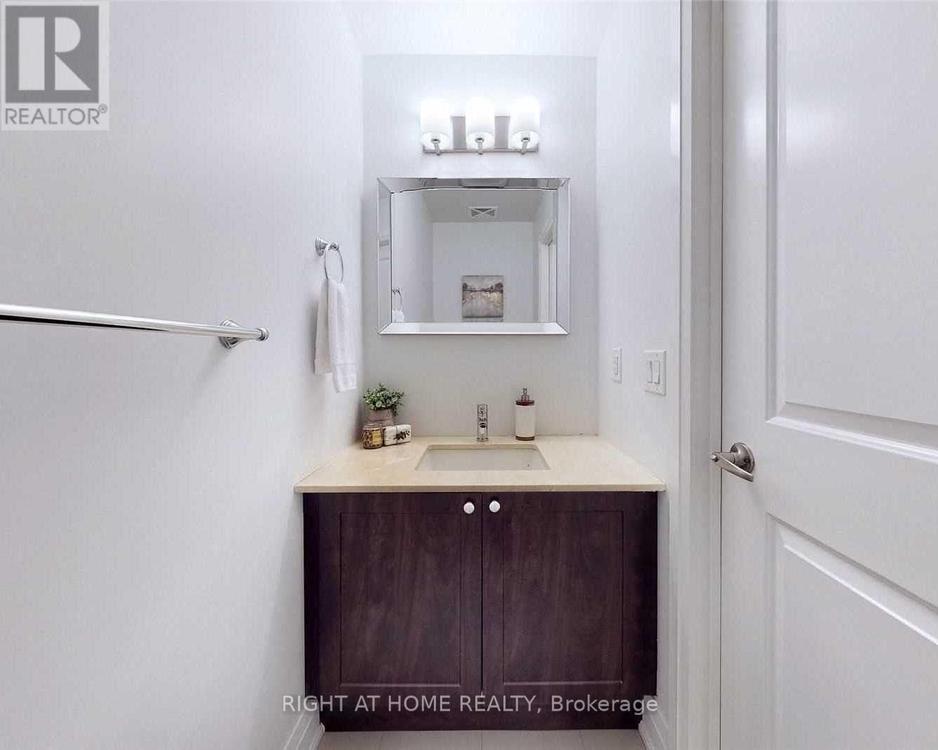 1011 - 24 Woodstream Boulevard, Vaughan, Ontario  L4L 8C4 - Photo 28 - N12724280