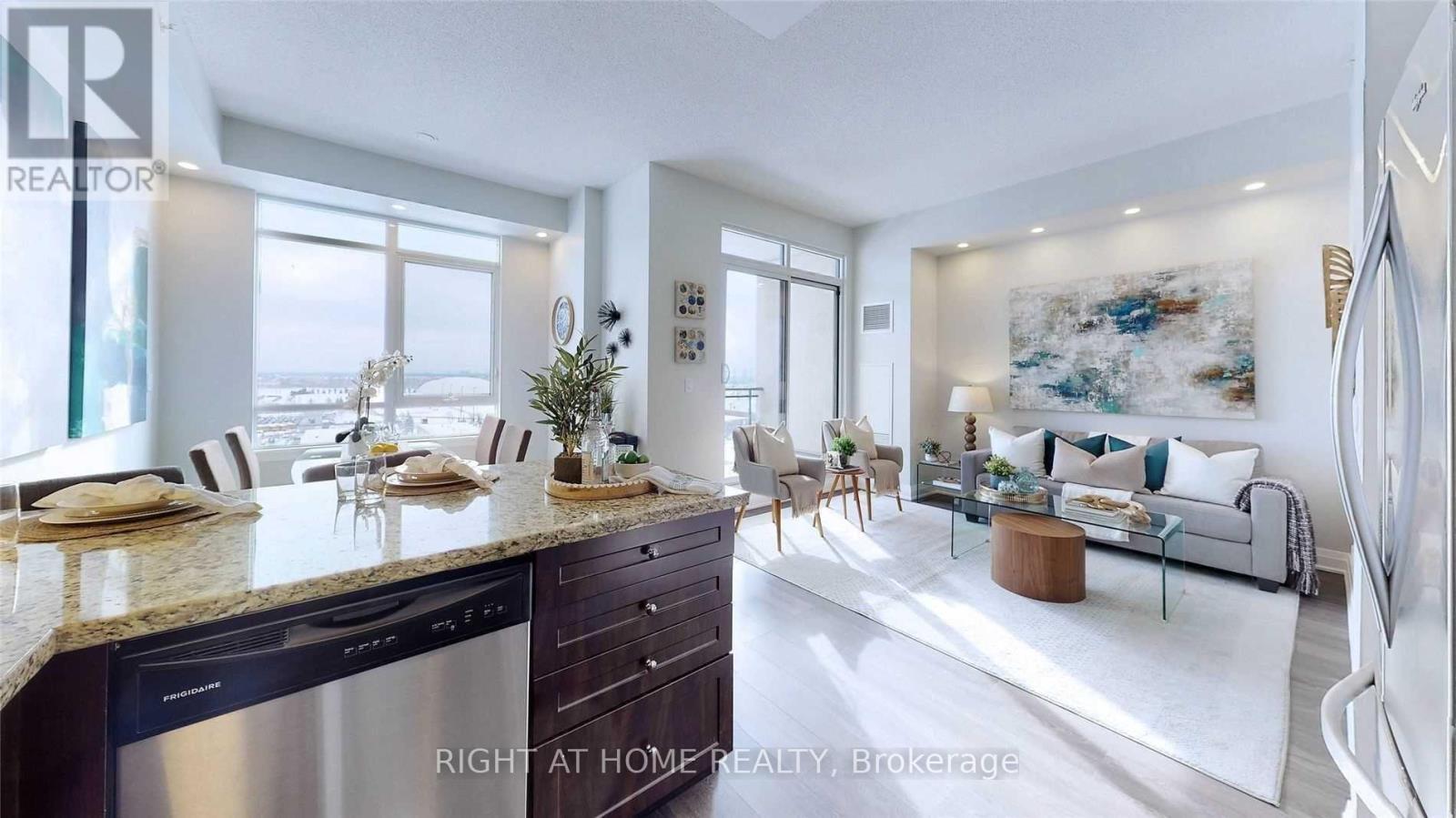 1011 - 24 Woodstream Boulevard, Vaughan, Ontario  L4L 8C4 - Photo 9 - N12724280