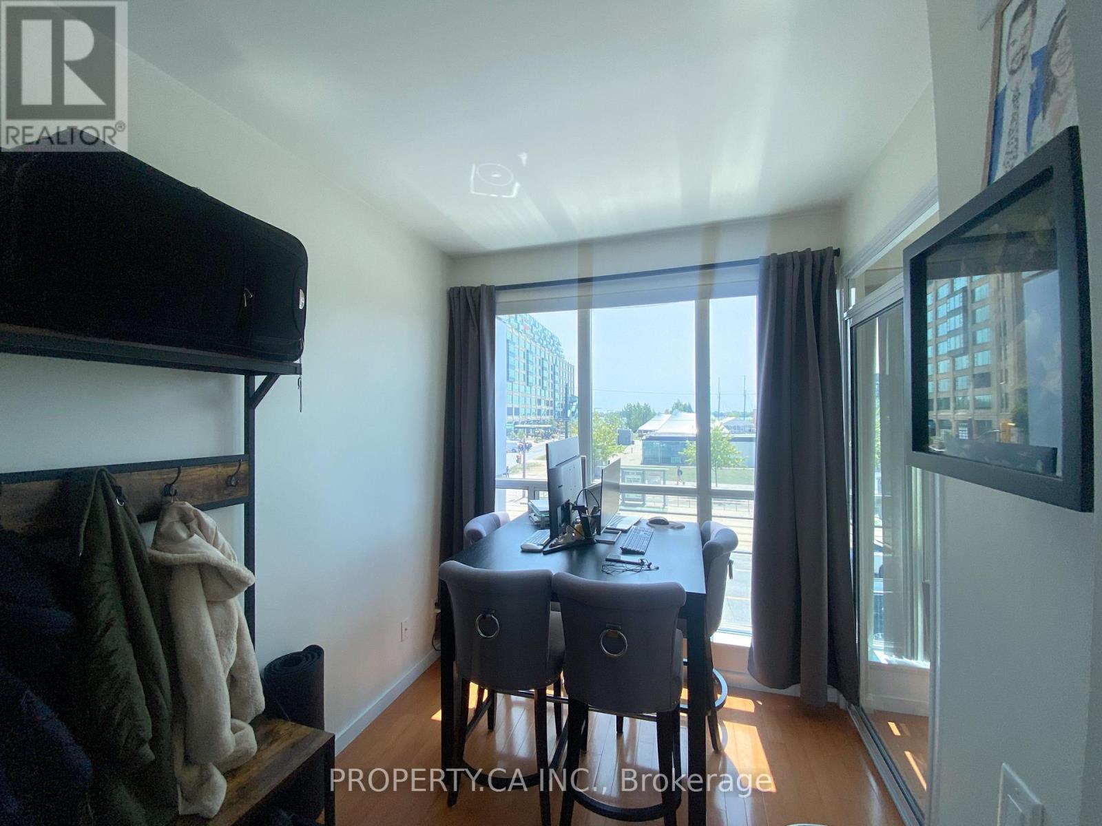 214 - 208 Queens Quay W, Toronto, Ontario  M5J 2Y5 - Photo 7 - C12724030