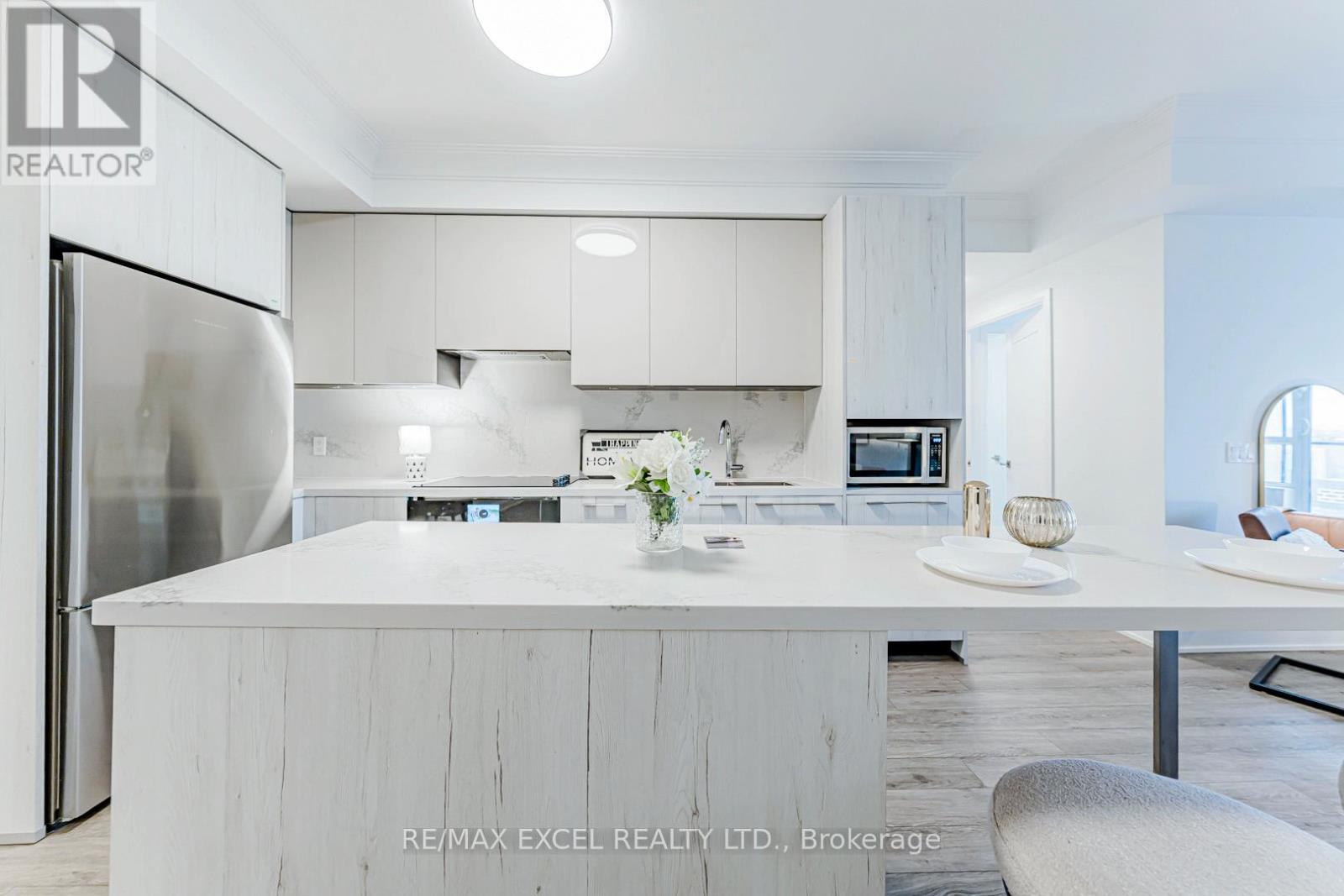 2701 - 8 Water Walk Drive, Markham, Ontario  L3R 6L4 - Photo 17 - N12695348