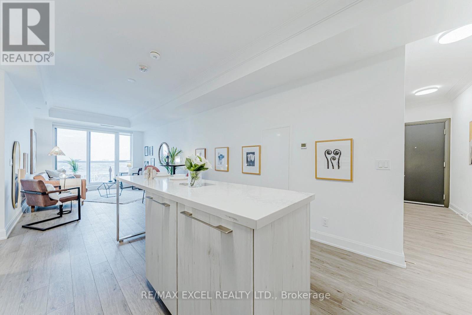 2701 - 8 Water Walk Drive, Markham, Ontario  L3R 6L4 - Photo 14 - N12695348