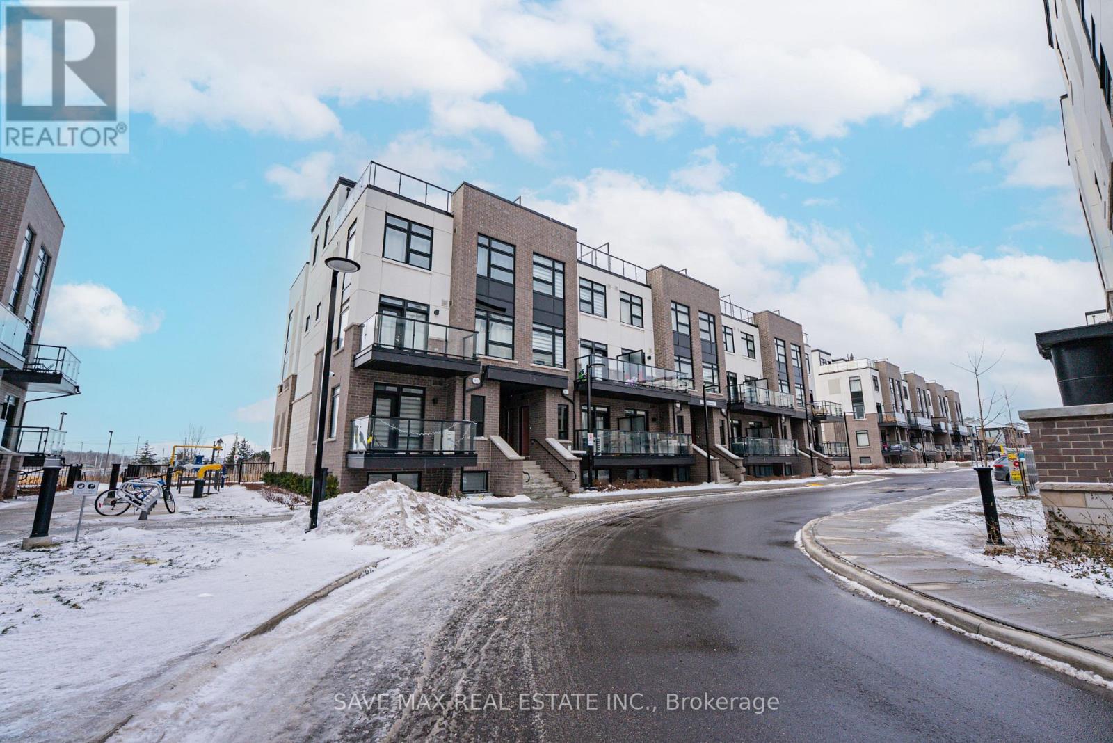 105 - 1589 Rose Way, Milton, Ontario  L9E 0J2 - Photo 10 - W12724306