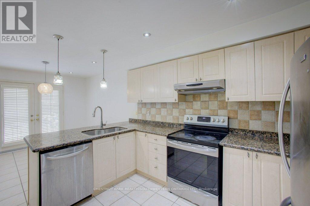 8 Waterdale Road, Brampton, Ontario  L7A 1S7 - Photo 21 - W12724308