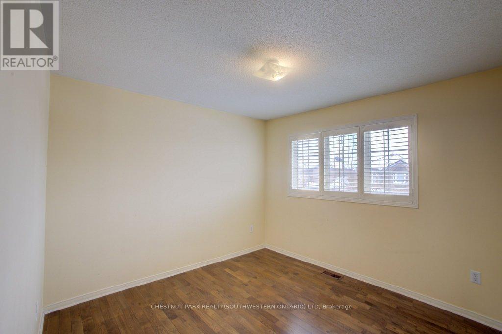 8 Waterdale Road, Brampton, Ontario  L7A 1S7 - Photo 33 - W12724308