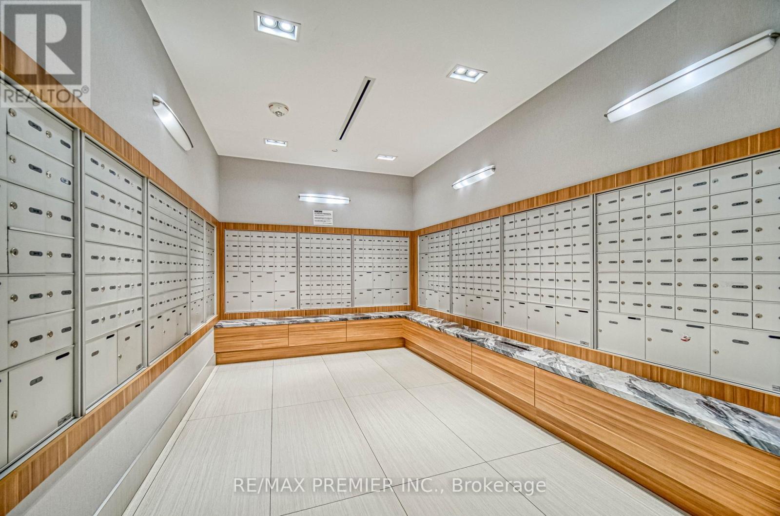 2712 - 30 Shore Breeze Drive, Toronto, Ontario  M8V 0C7 - Photo 13 - W12724312