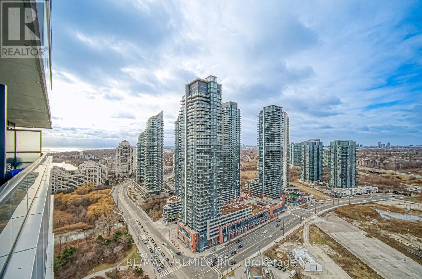 2712 - 30 Shore Breeze Drive, Toronto, Ontario  M8V 0C7 - Photo 29 - W12724312