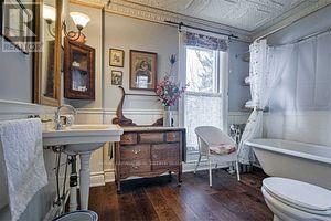 125 Macdonell Avenue, Toronto, Ontario  M6R 2A4 - Photo 19 - W12724314