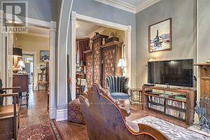 125 Macdonell Avenue, Toronto, Ontario  M6R 2A4 - Photo 3 - W12724314