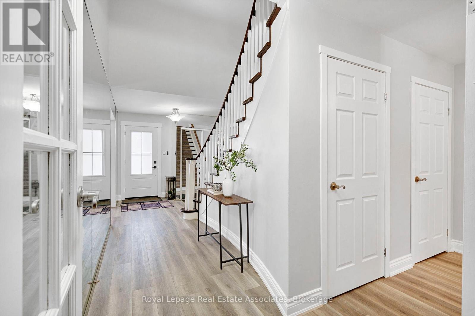 23 Madrid Crescent, Brampton, Ontario  L6S 2X5 - Photo 15 - W12724322