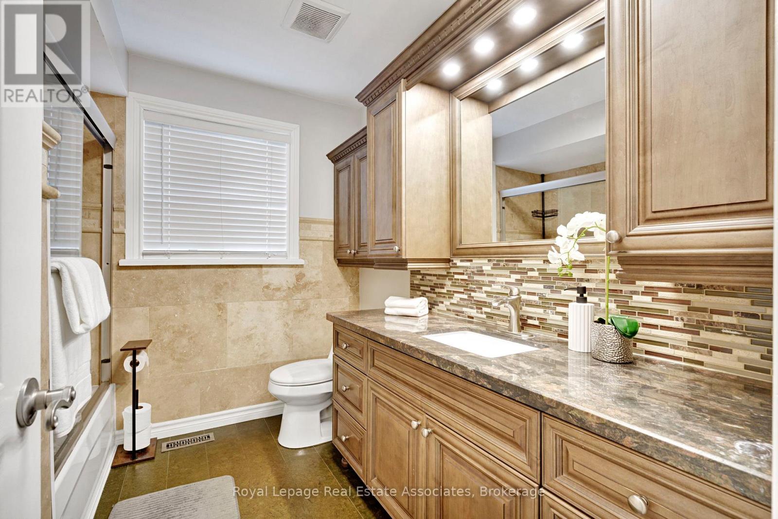 23 Madrid Crescent, Brampton, Ontario  L6S 2X5 - Photo 23 - W12724322