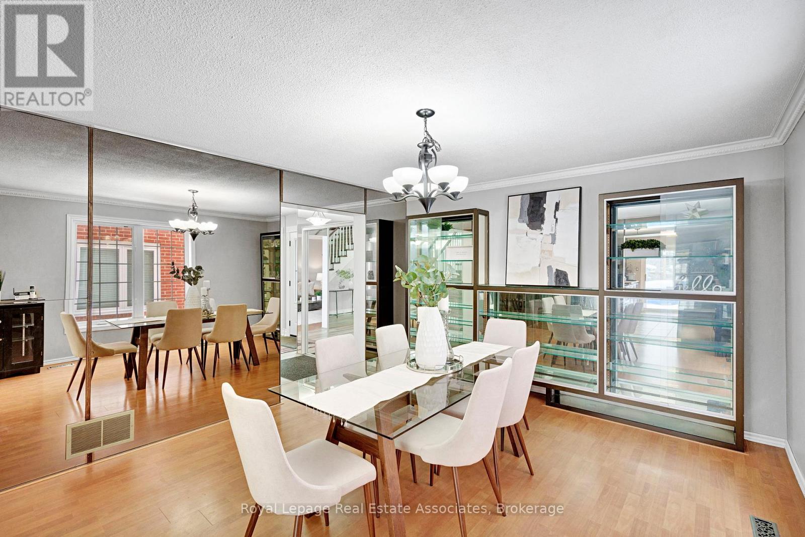 23 Madrid Crescent, Brampton, Ontario  L6S 2X5 - Photo 6 - W12724322