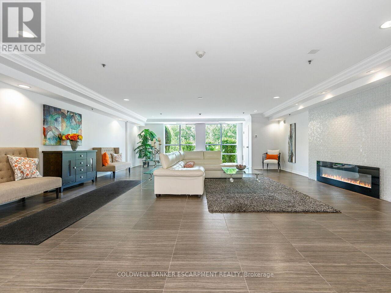 207 - 1419 Costigan Road, Milton, Ontario  L9T 2L4 - Photo 4 - W12724326