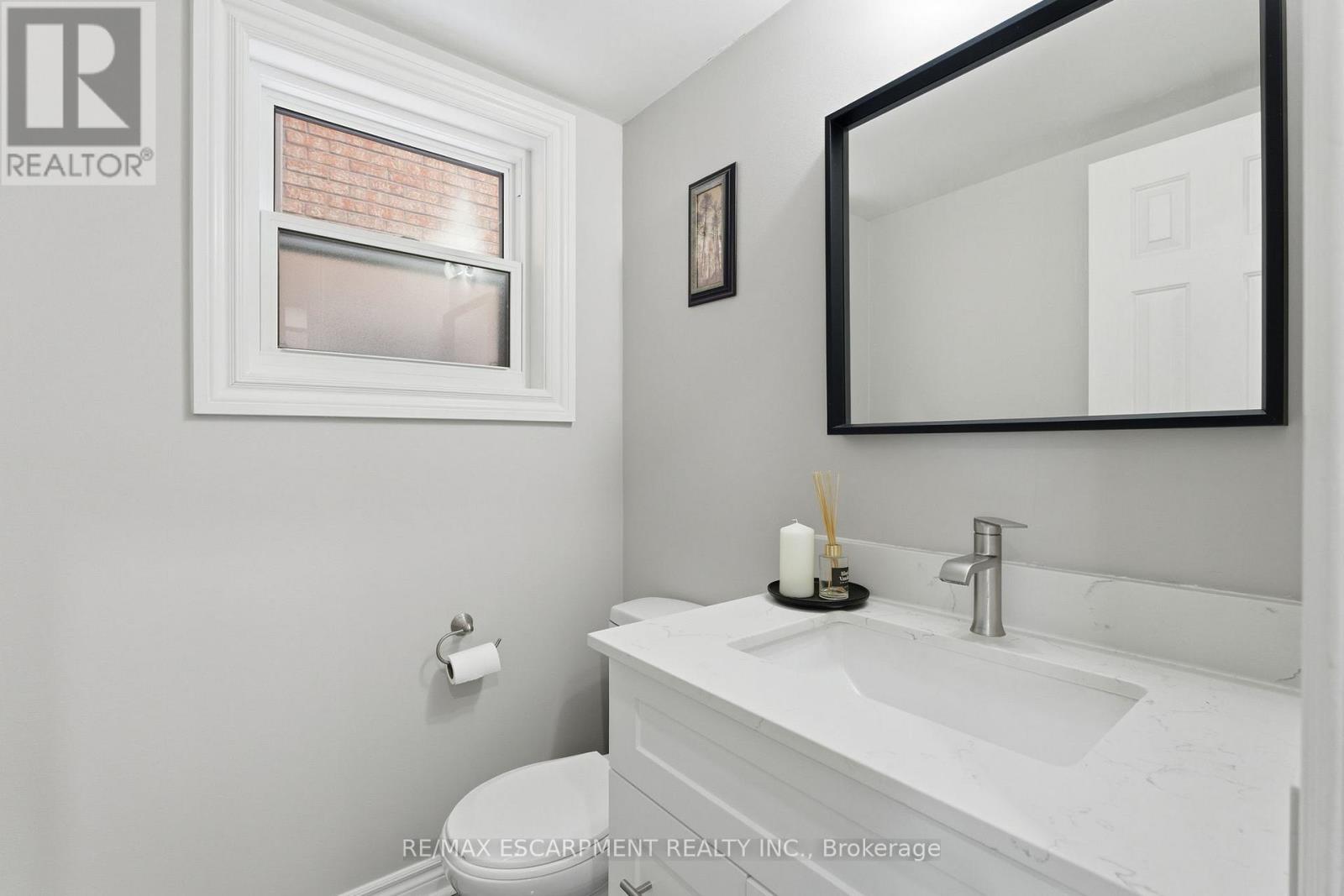 757 Constellation Drive, Mississauga, Ontario  L5R 2V8 - Photo 15 - W12724330