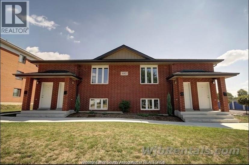 MLS# 26001801: 680 CAMERON Unit# 1, Windsor, Canada