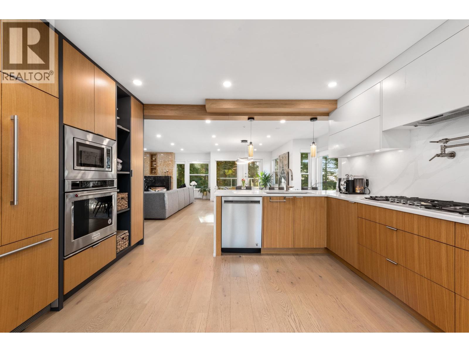 11 2425 Edgemont Boulevard, North Vancouver, British Columbia  V7P 2L2 - Photo 12 - R3082534