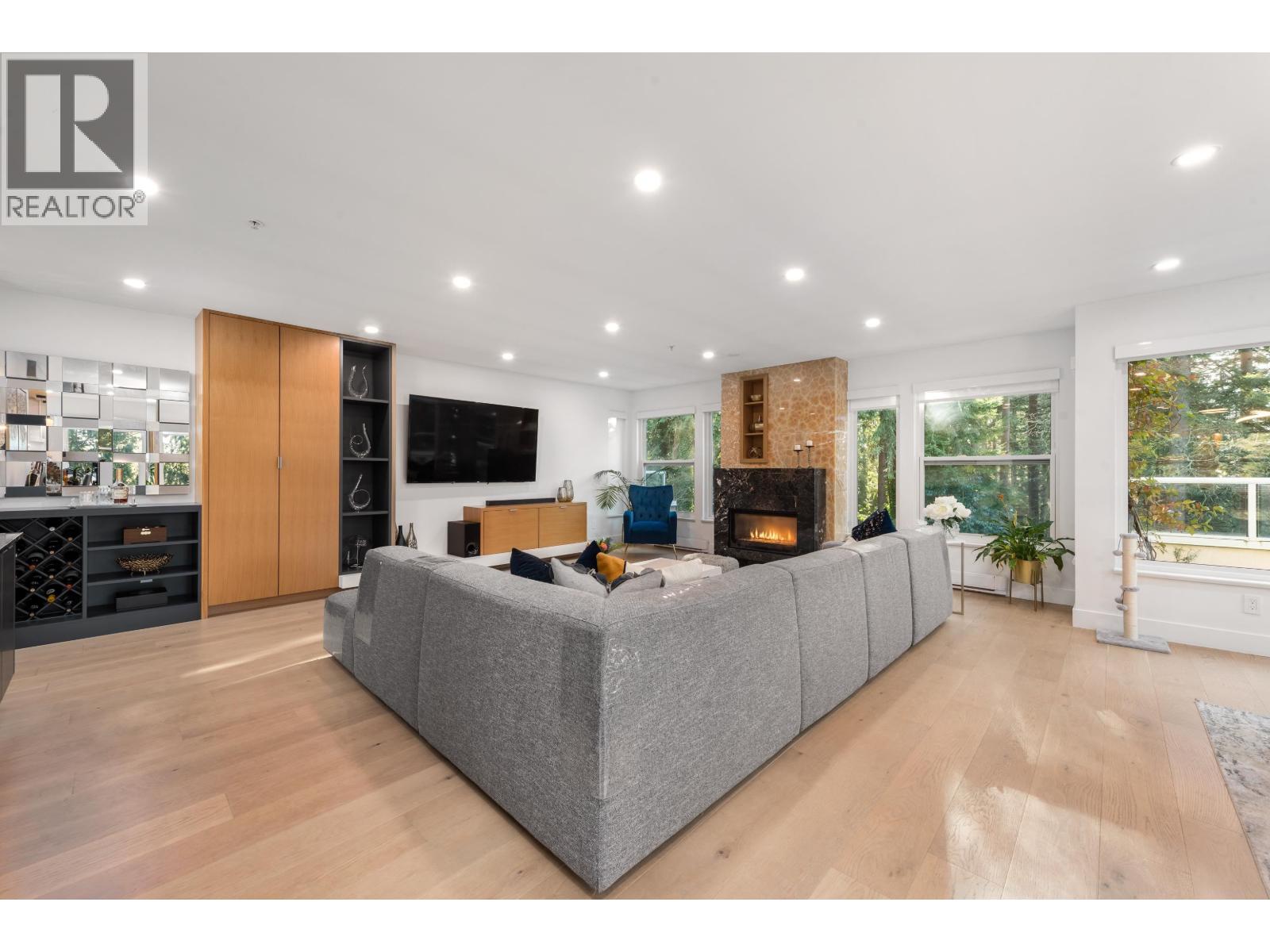 11 2425 Edgemont Boulevard, North Vancouver, British Columbia  V7P 2L2 - Photo 7 - R3082534