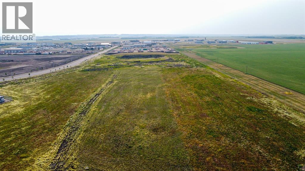 11806 104 Avenue, Grande Prairie, Alberta  T8V 8B5 - Photo 5 - A2281034