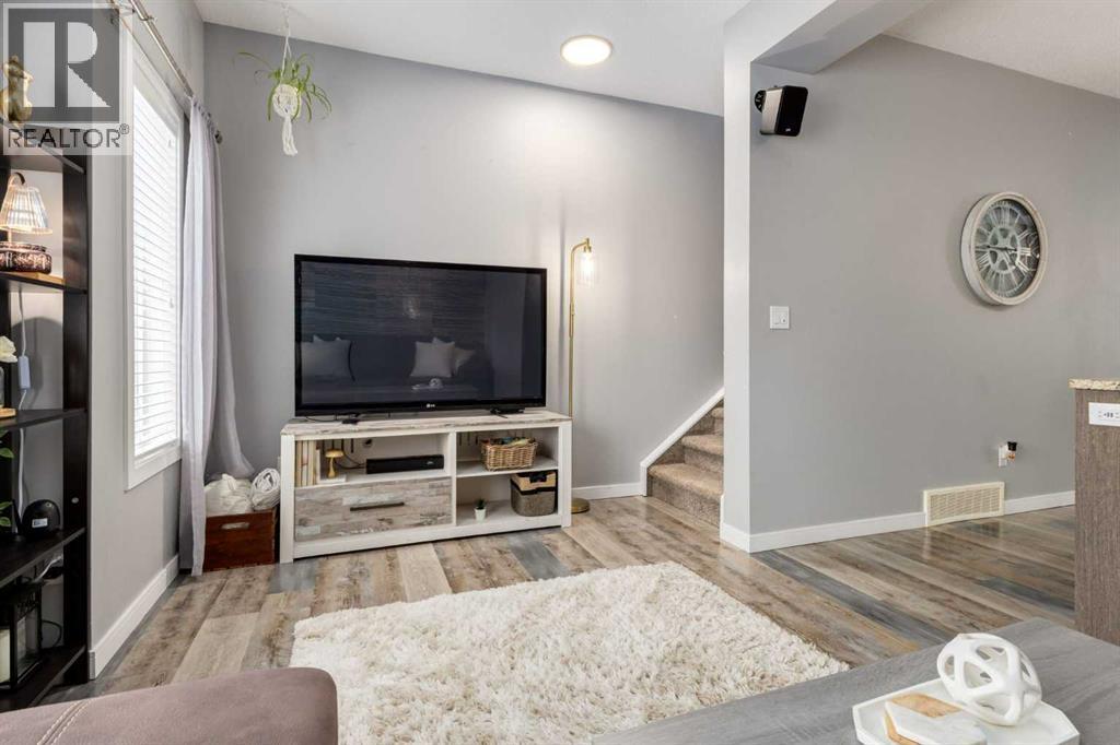 207 Marquis Lane Se, Calgary, Alberta  T3M 2G6 - Photo 9 - A2277321