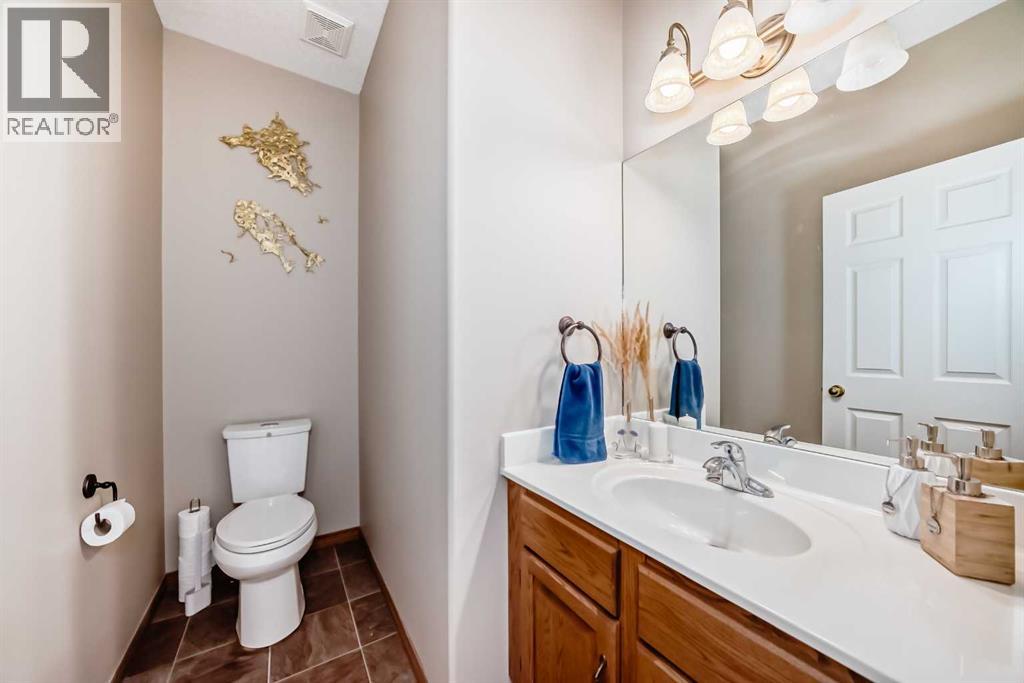 114 Royal Birkdale Crescent Nw, Calgary, Alberta  T3G 5R6 - Photo 22 - A2279052