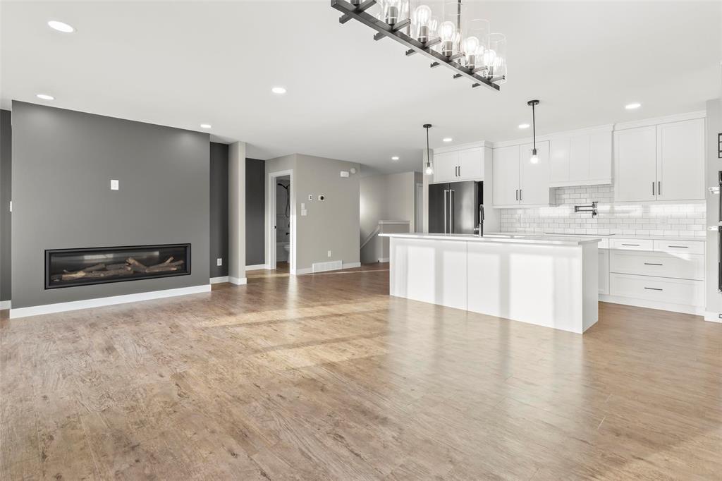 82 Wyndham Estate Drive, Steinbach, Manitoba  R5G 2K6 - Photo 8 - 202600495