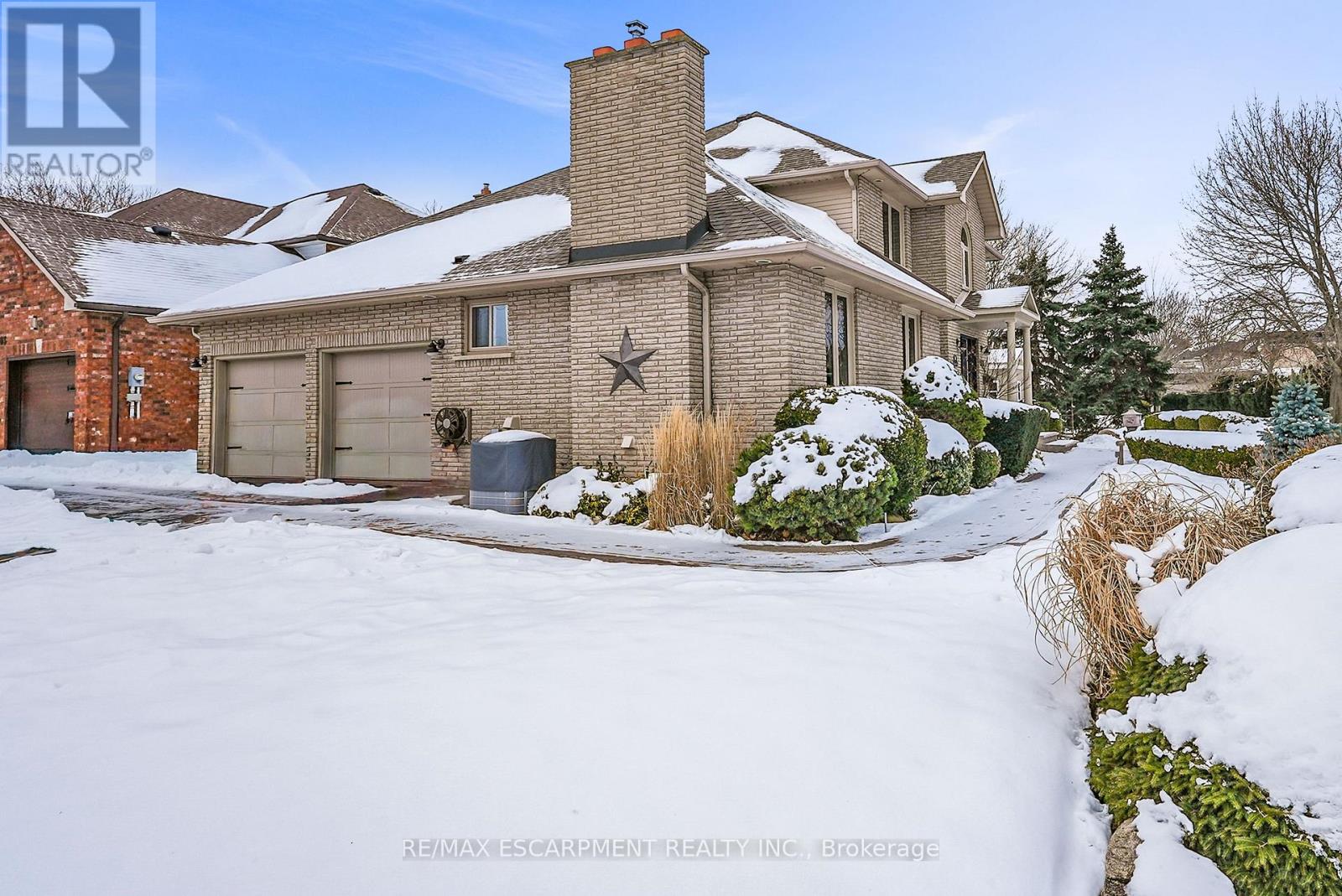 1 Shoreline Crescent, Grimsby, Ontario  L3M 5B1 - Photo 2 - X12724266
