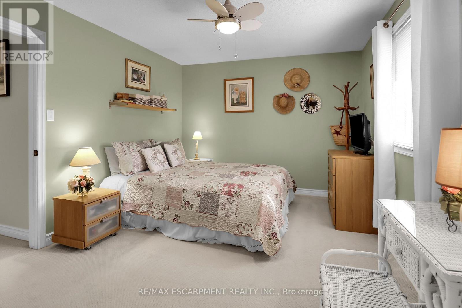 1 Shoreline Crescent, Grimsby, Ontario  L3M 5B1 - Photo 26 - X12724266