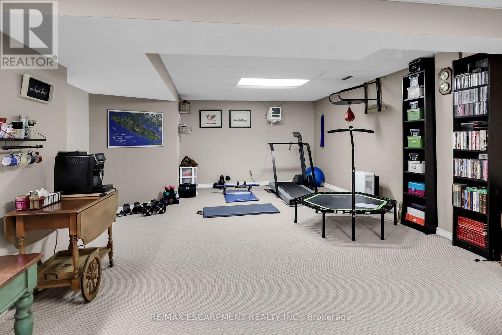 1 Shoreline Crescent, Grimsby, Ontario  L3M 5B1 - Photo 34 - X12724266