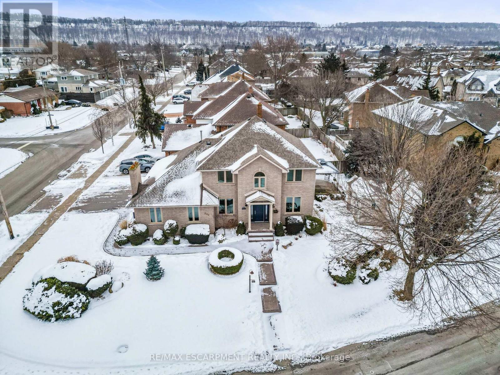 1 Shoreline Crescent, Grimsby, Ontario  L3M 5B1 - Photo 42 - X12724266