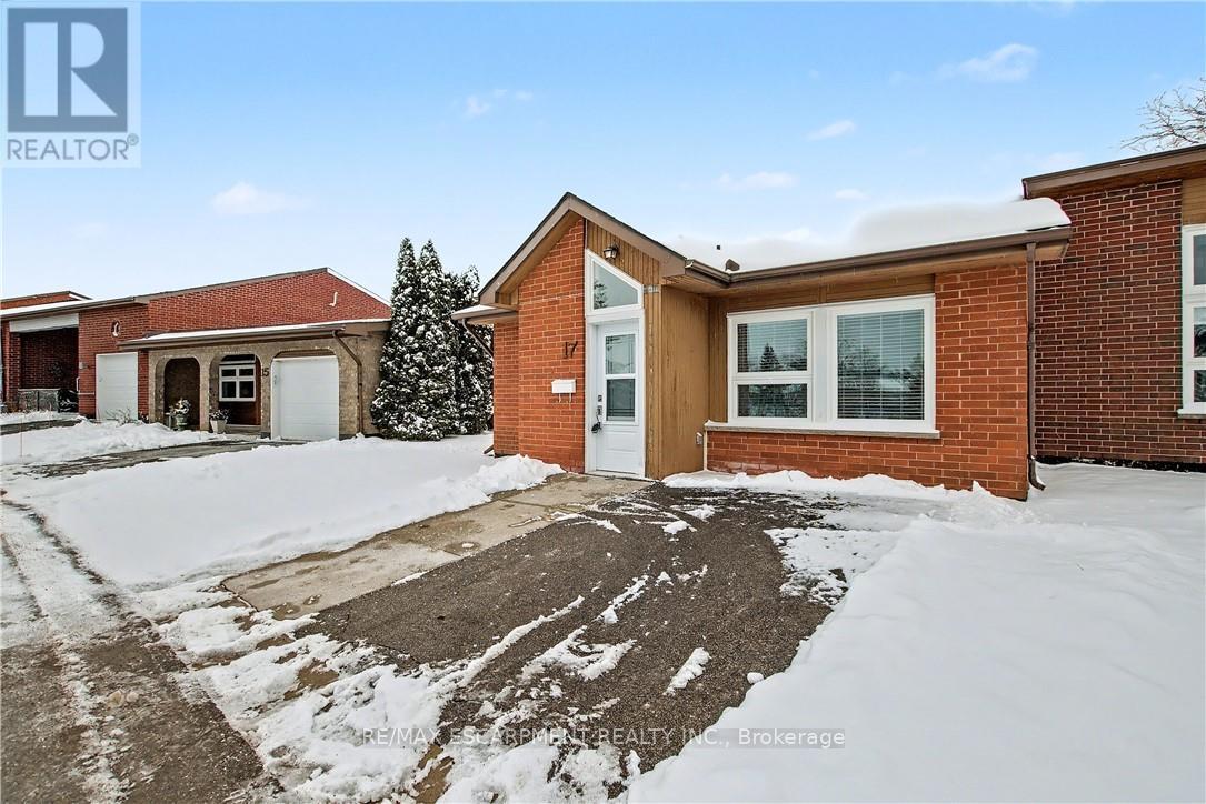 17 Monsignor Henkey Terrace, Hamilton, Ontario  L9B 2M2 - Photo 2 - X12724304