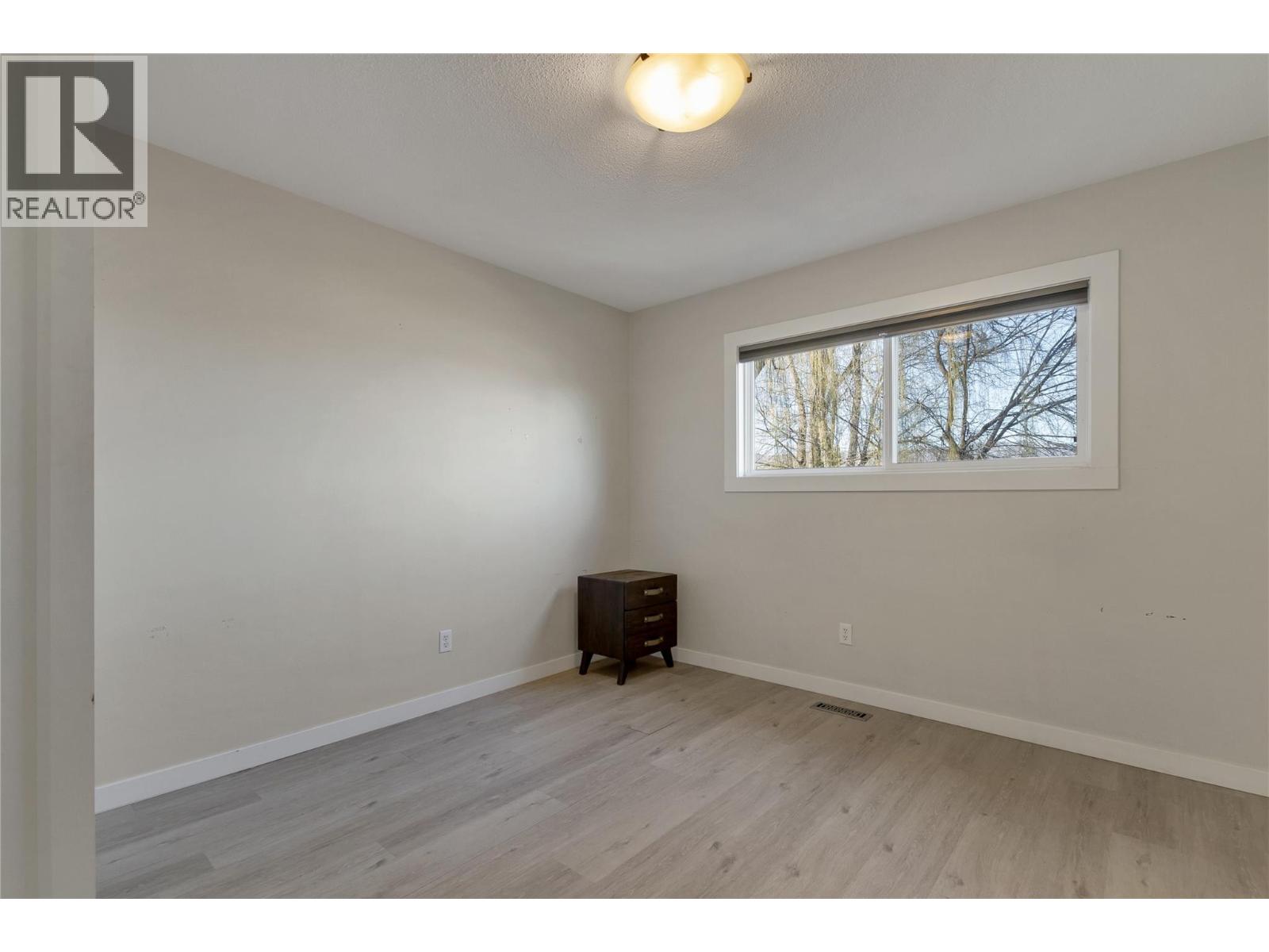 4018 Pleasant Valley Road, Vernon, British Columbia  V1T 4M2 - Photo 13 - 10373713