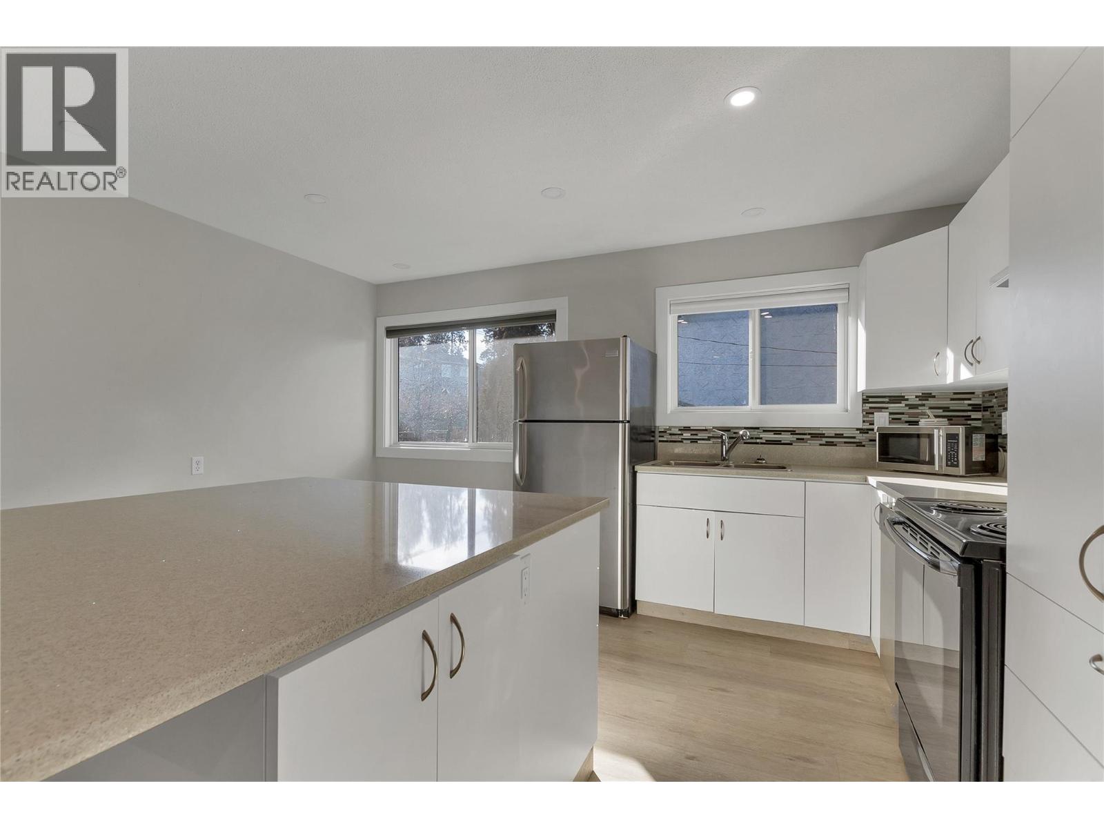 4018 Pleasant Valley Road, Vernon, British Columbia  V1T 4M2 - Photo 6 - 10373713