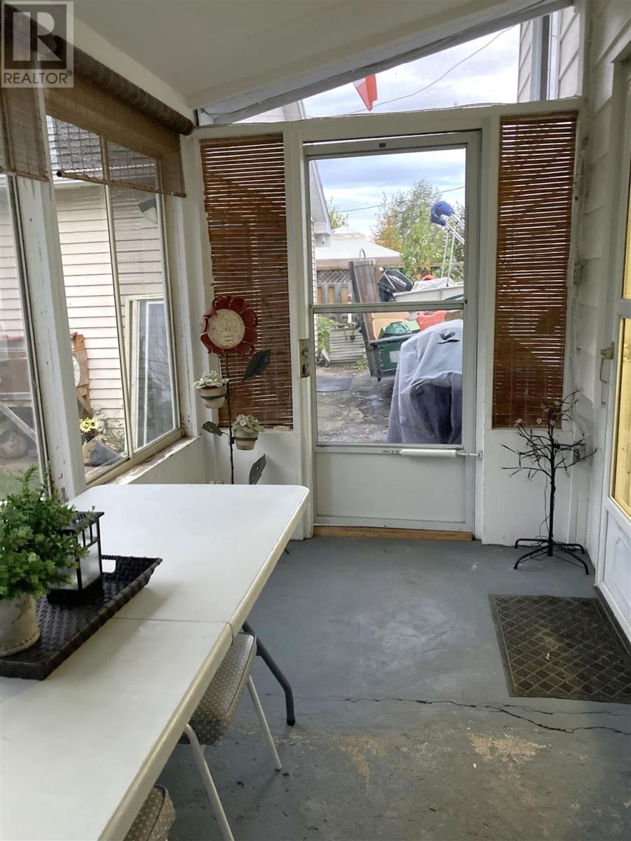 11 Oak Hill Rd, Elliot Lake, Ontario P5A 2E4 - Photo 24 - SM260129