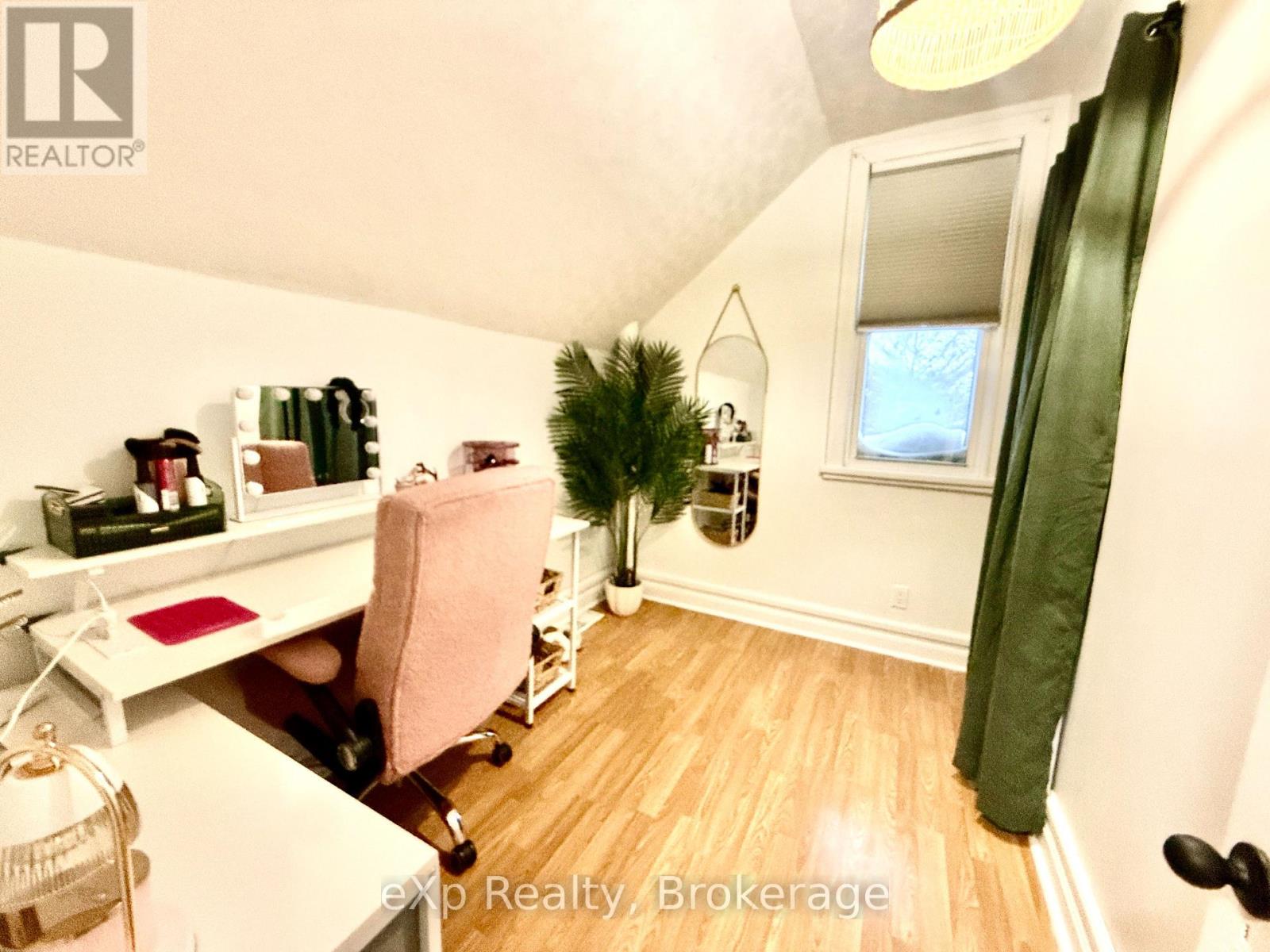 588 12th Avenue, Hanover, Ontario  N4N 2V6 - Photo 18 - X12724420