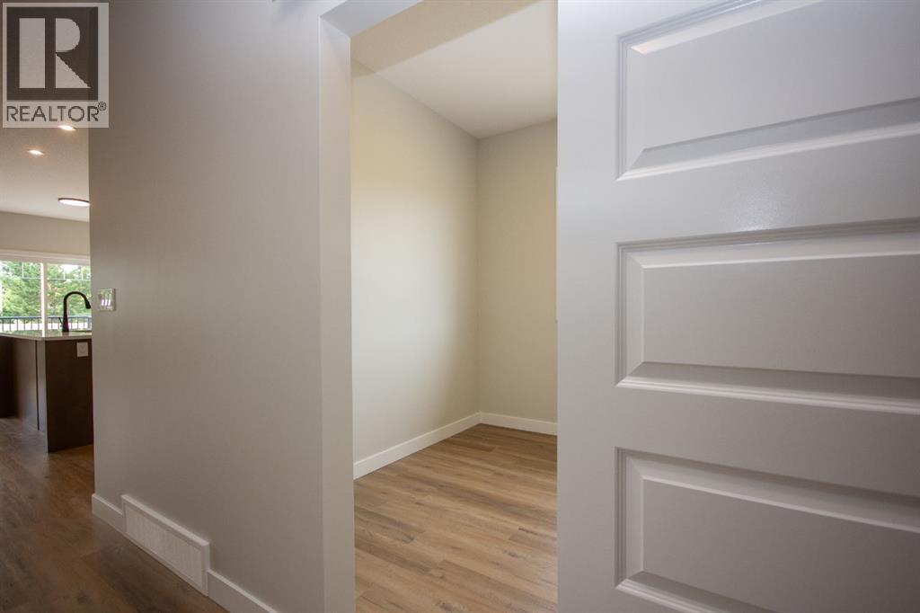 37 Terra Close, Red Deer, Alberta  T4P 0T7 - Photo 16 - A2280222