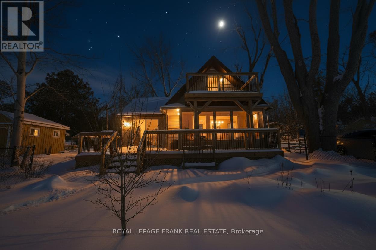 10 Elk Street, Kawartha Lakes, Ontario  K0M 1L0 - Photo 1 - X12724554