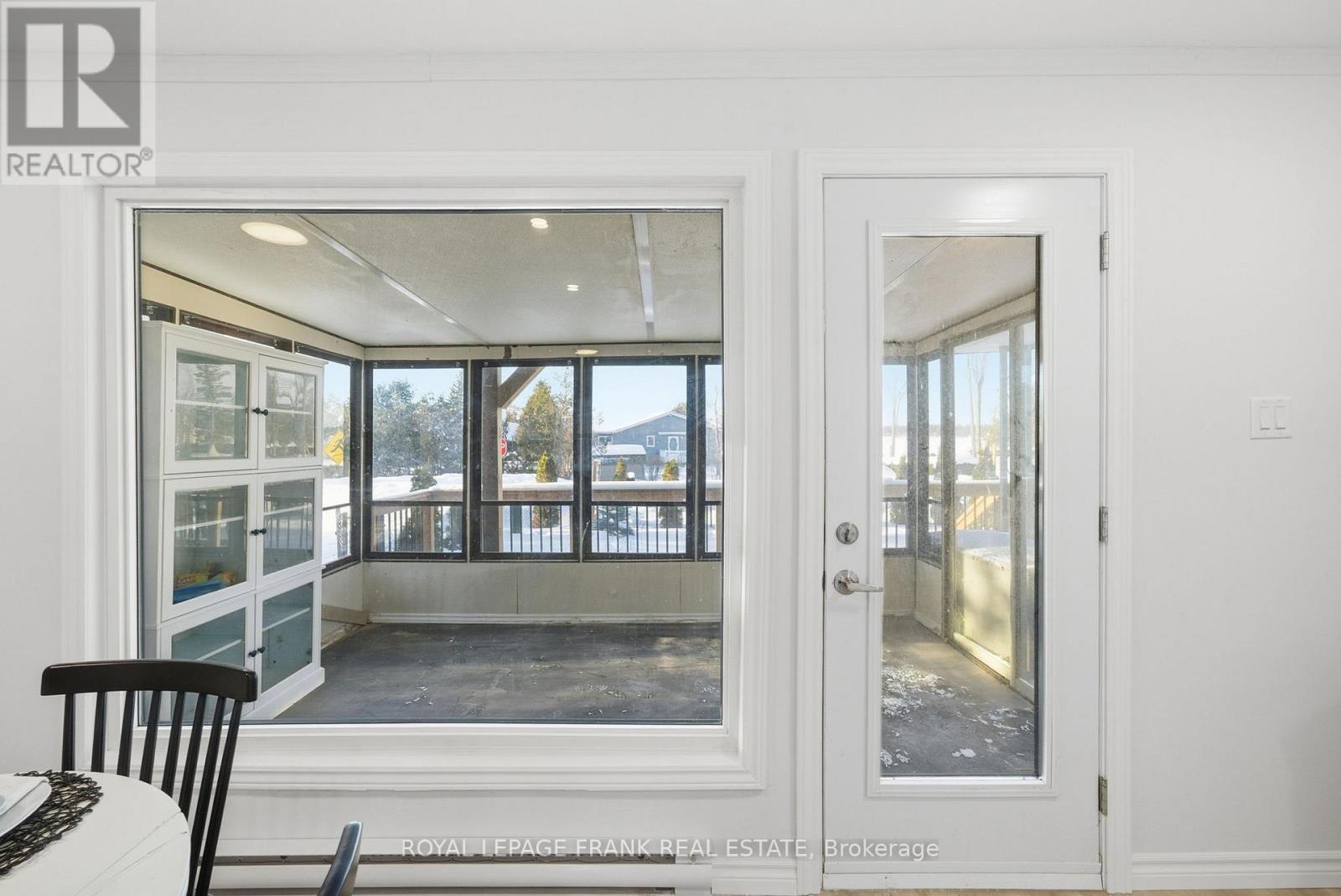 10 Elk Street, Kawartha Lakes, Ontario  K0M 1L0 - Photo 17 - X12724554