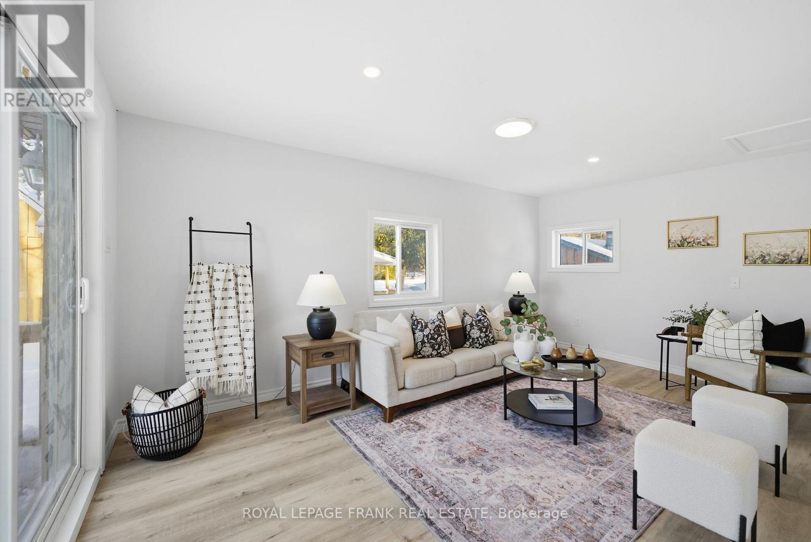 10 Elk Street, Kawartha Lakes, Ontario  K0M 1L0 - Photo 18 - X12724554