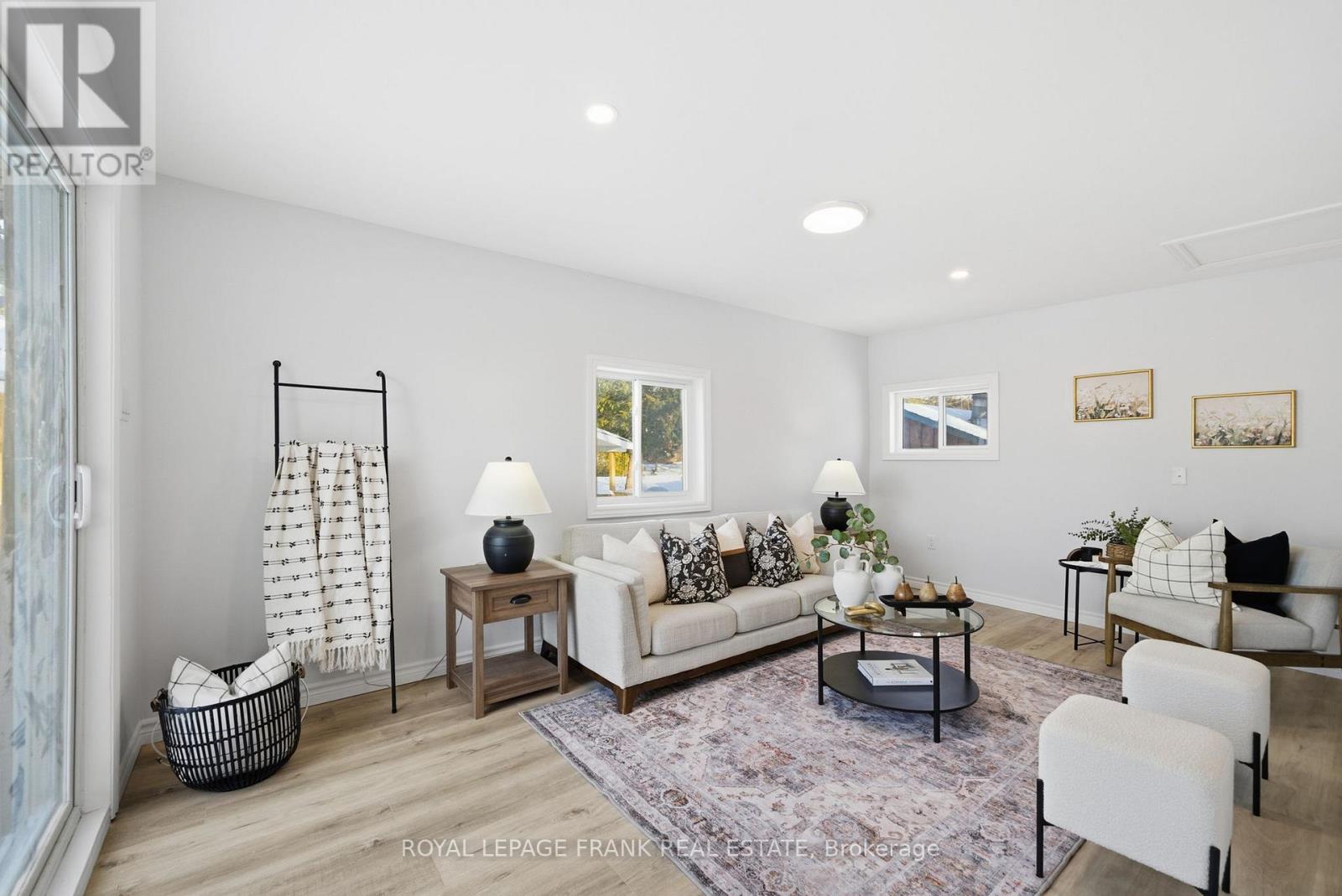 10 Elk Street, Kawartha Lakes, Ontario  K0M 1L0 - Photo 19 - X12724554