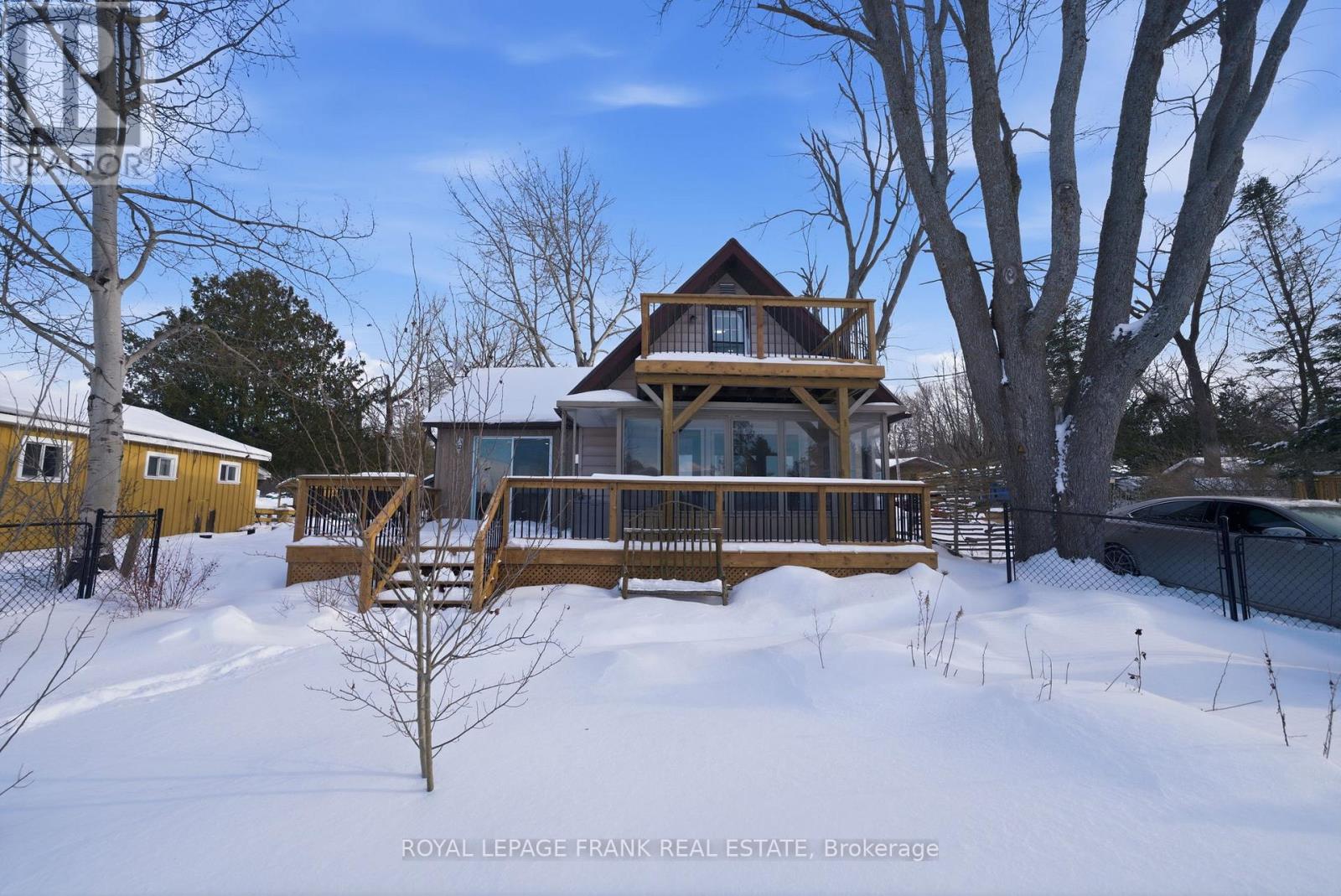 10 Elk Street, Kawartha Lakes, Ontario  K0M 1L0 - Photo 2 - X12724554