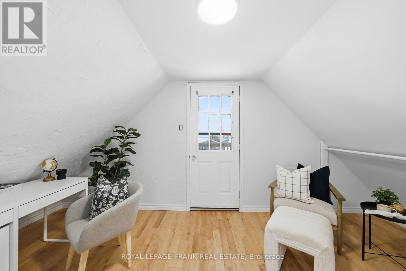 10 Elk Street, Kawartha Lakes, Ontario  K0M 1L0 - Photo 28 - X12724554