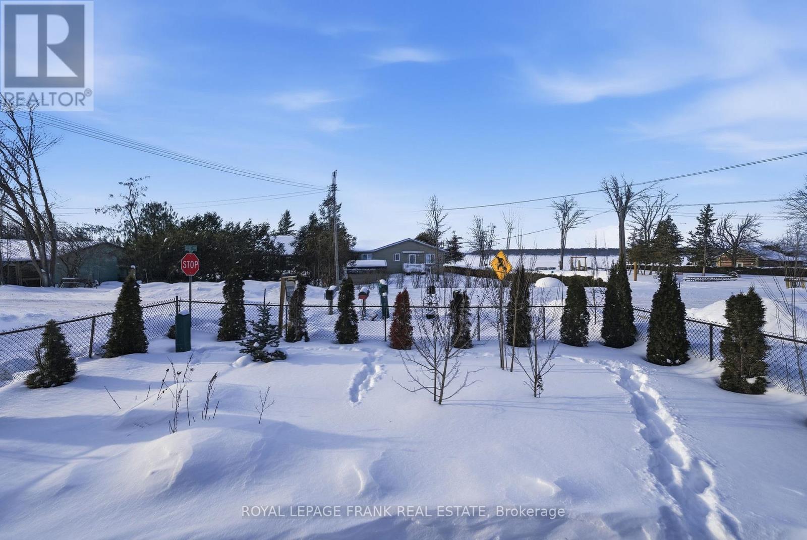 10 Elk Street, Kawartha Lakes, Ontario  K0M 1L0 - Photo 36 - X12724554