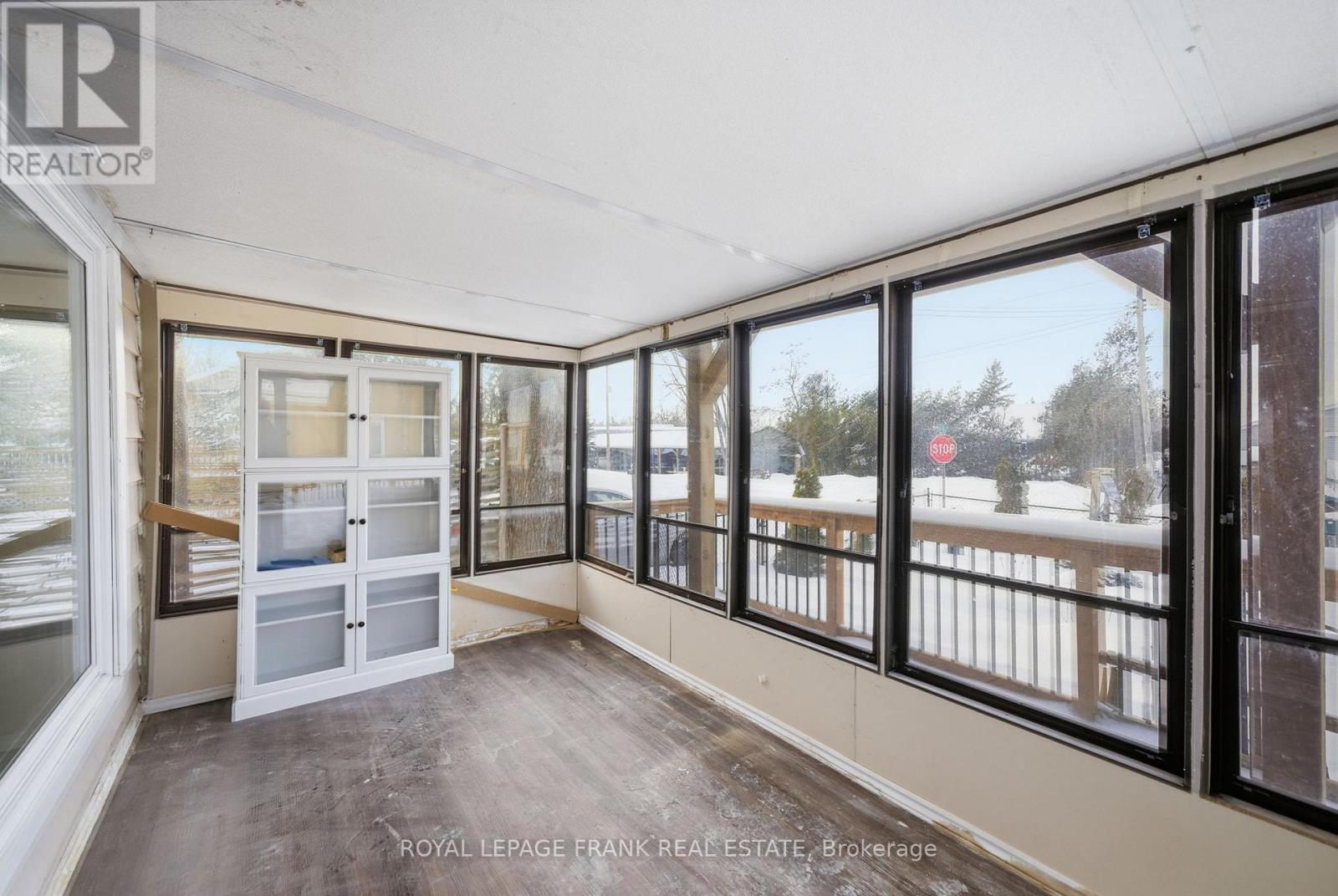 10 Elk Street, Kawartha Lakes, Ontario  K0M 1L0 - Photo 39 - X12724554